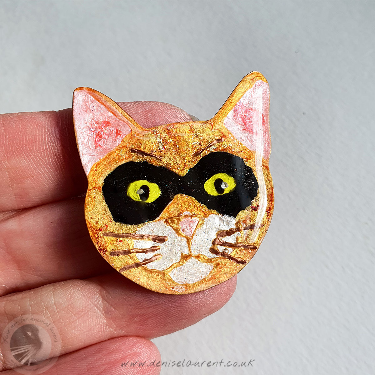 Catitude Cat Brooch - Zorro