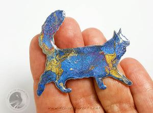 Walking Maine Coon Cat Brooch - Blue