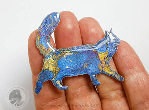 Walking Maine Coon Cat Brooch - Blue