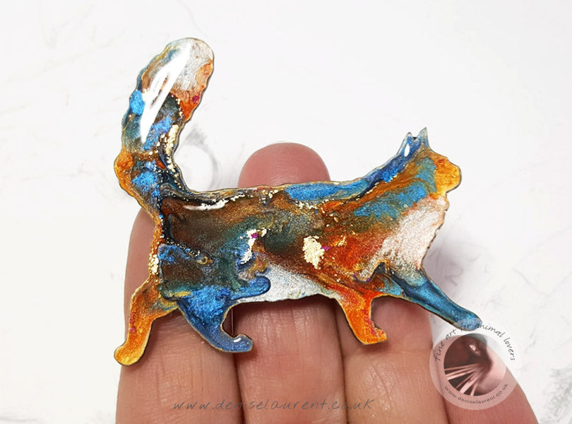 Walking Maine Coon Cat Brooch