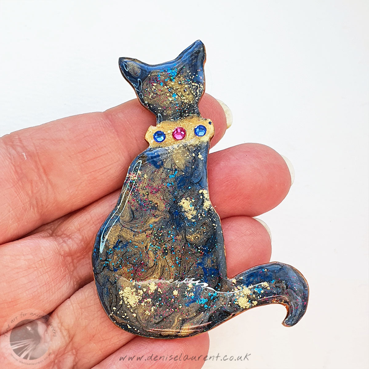 Collar Cat Brooch No 13