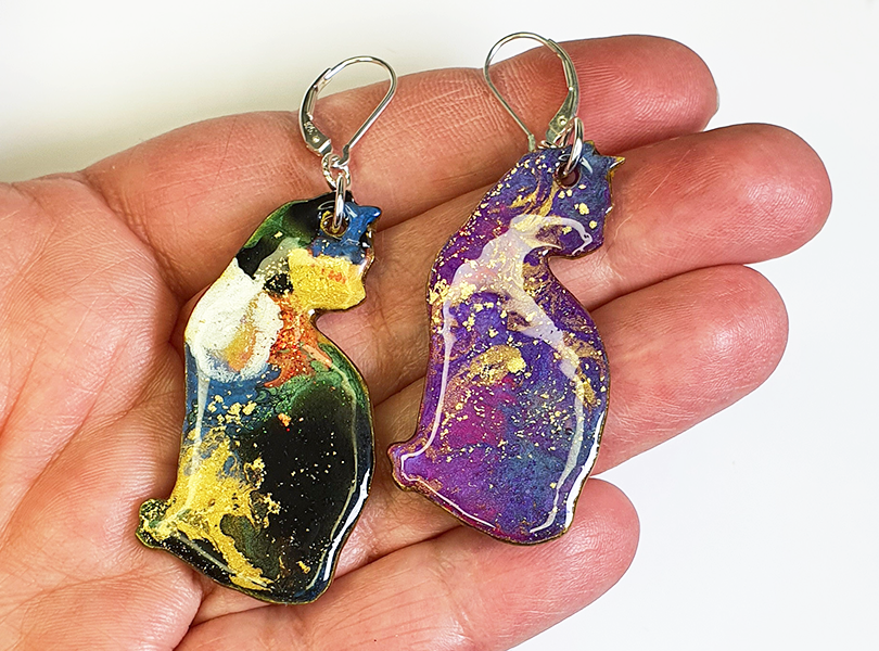 Elli Earrings - Purple/Tabby