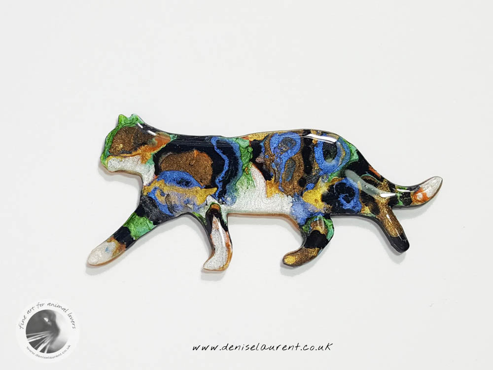 Strolling Tabby Cat Brooch