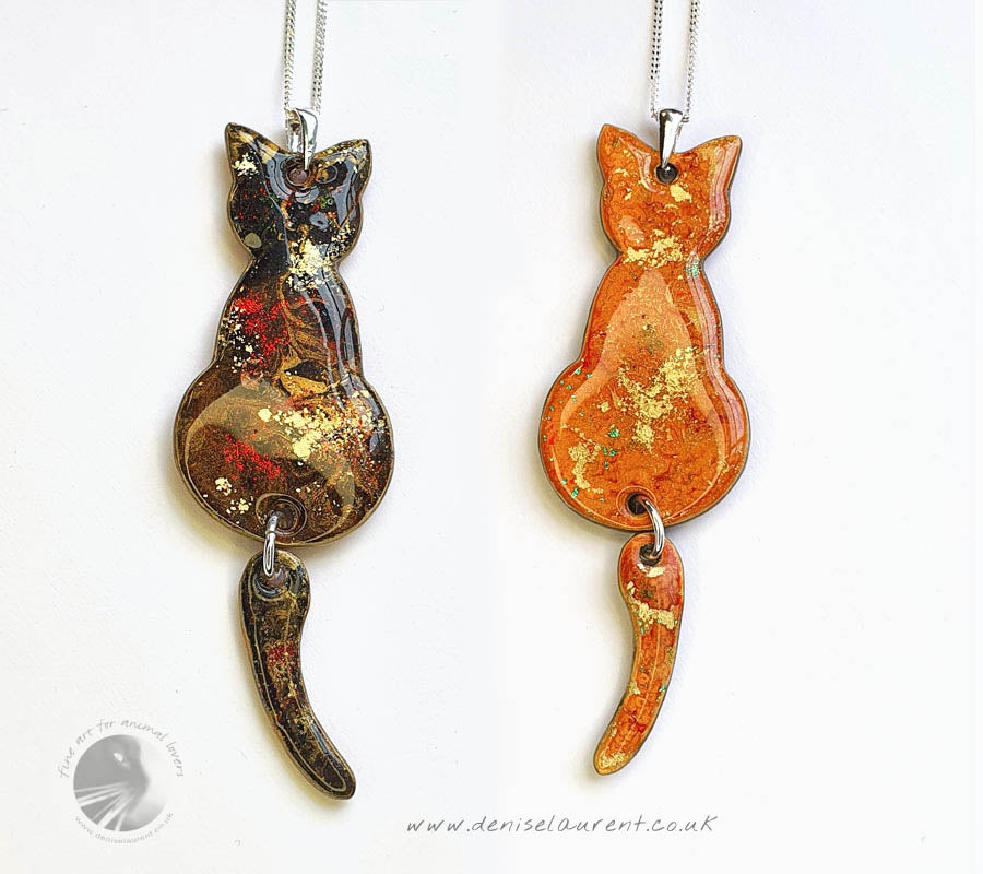 Commission A Reversible Swing Tail Cat Pendant