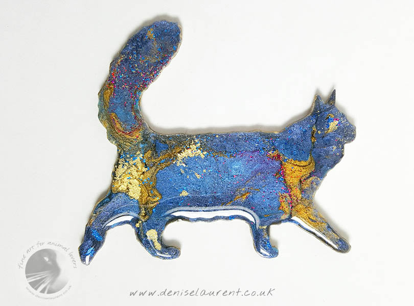 Walking Maine Coon Cat Brooch - Blue